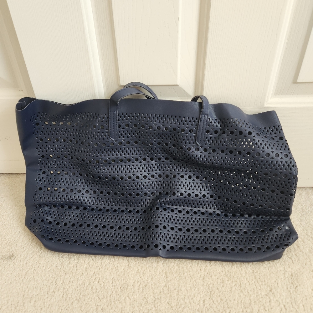 Saks fifth Avenue Leather beach bag